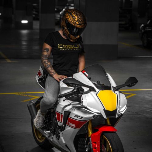 Alternative view of Camiseta Chica CMGLM Gold